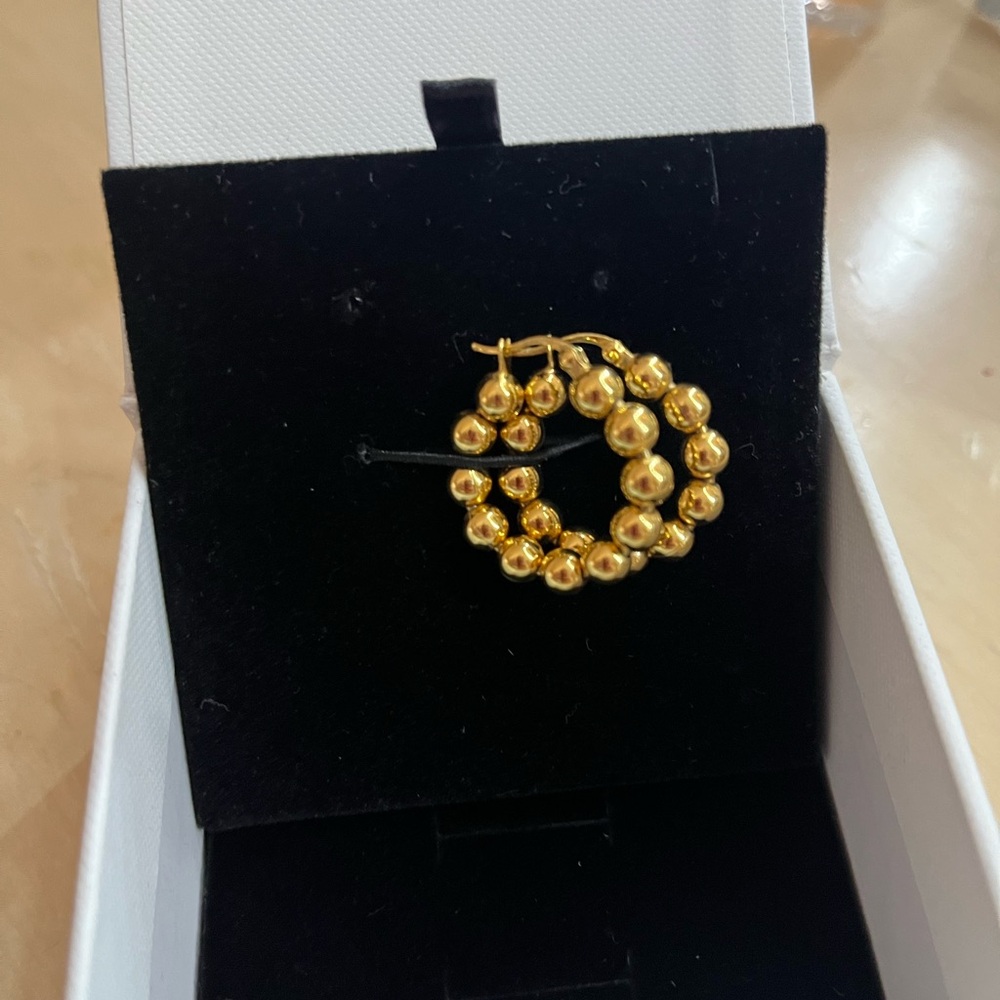 Mejuri Gold Beaded Hoop Earrings